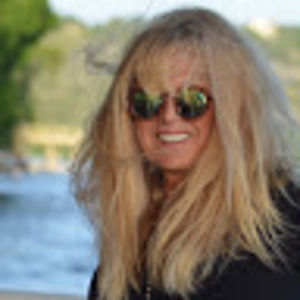 Meet your Posher, Della